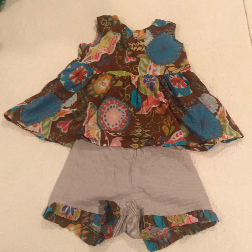 Two piece floral summer outfit by REDBEANS